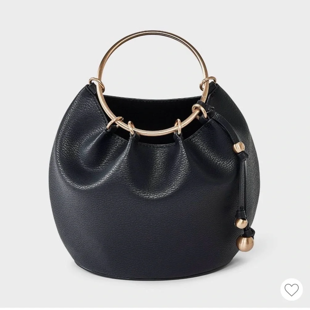 A new day Elegant Black bracelet hand Bag